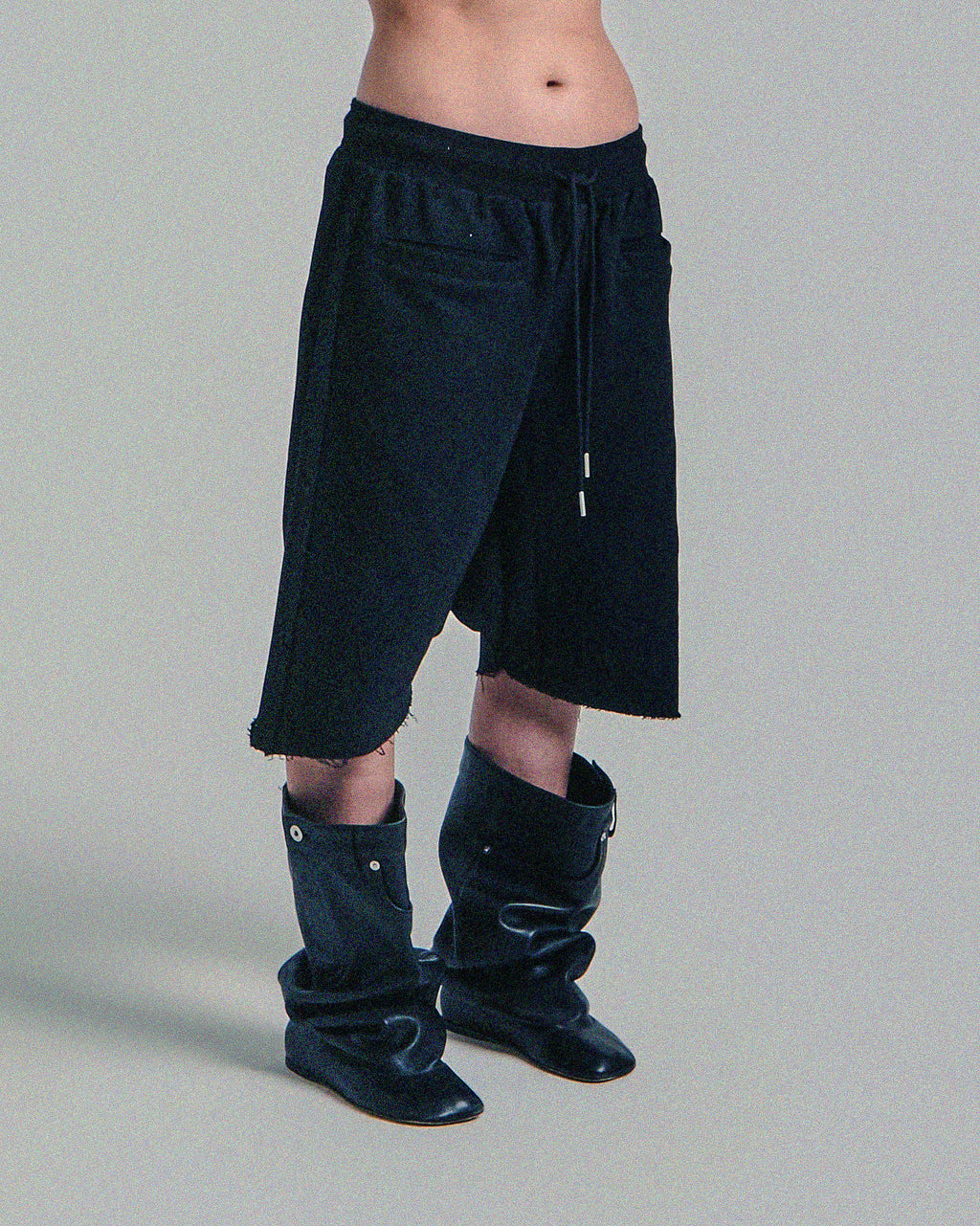 Émis Drop Crotch Shorts